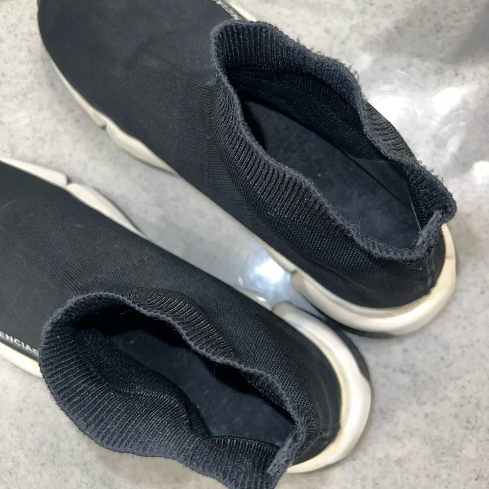 Balenciaga Black and White Knit Sneakers - Picture 8 of 12